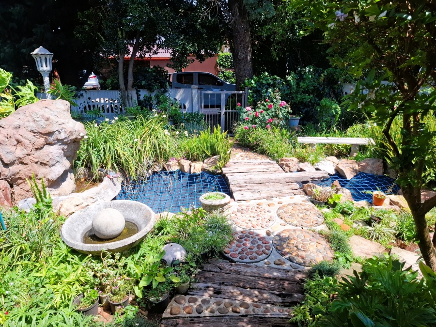 5 Bedroom Property for Sale in Doringkruin North West